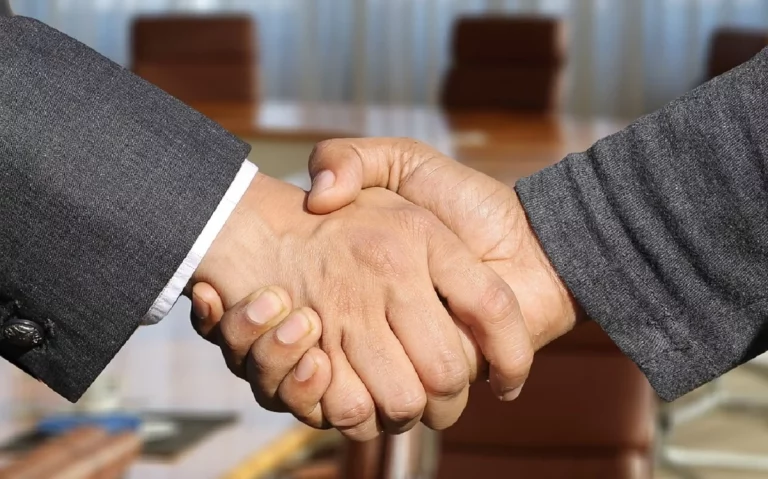 La mitad de las empresas italianas en España espera aumentar su inversión en 2024