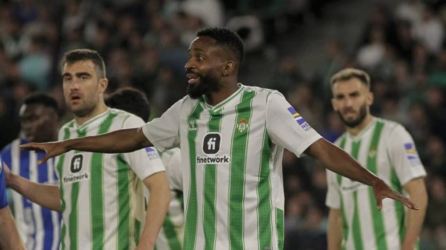 Bakambu tiene un problemón en el Betis de Pellegrini 1 Bakambu