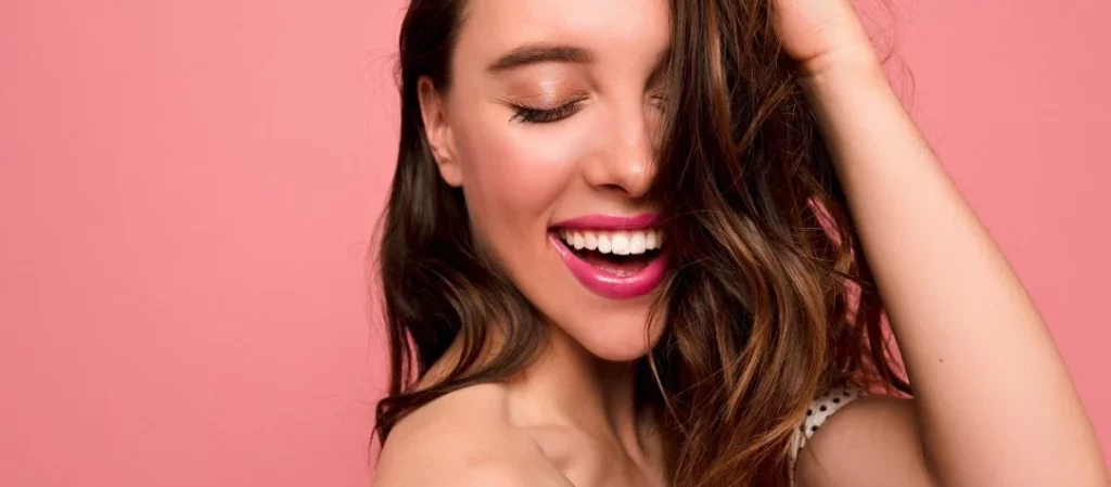 Así funciona la técnica japonesa para una sonrisa radiante sin productos químicos ni bicarbonato 2 La técnica japonesa que ayuda a las personas con sus sonrisas brillantes