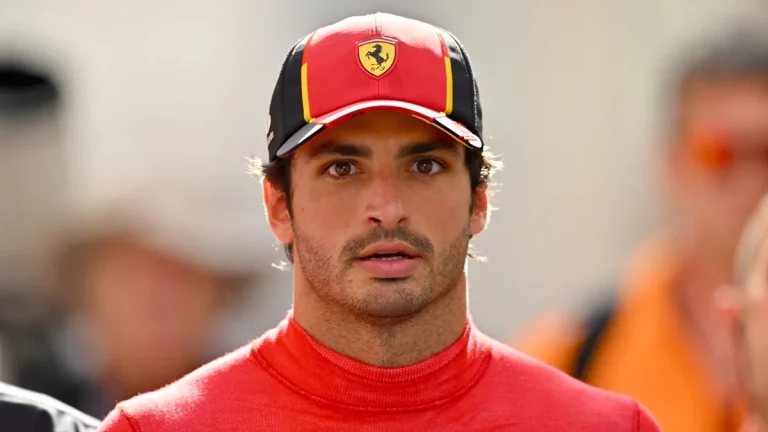 Carlos Sainz recibe su correctivo tras rajar de Colapinto