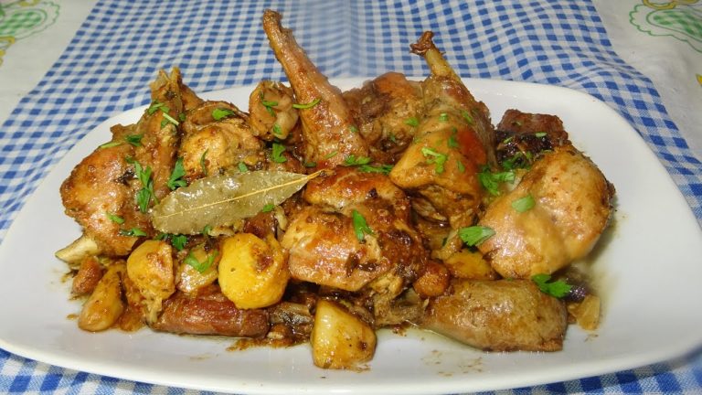 El secreto de la abuela para un conejo al ajillo para chuparse los dedos