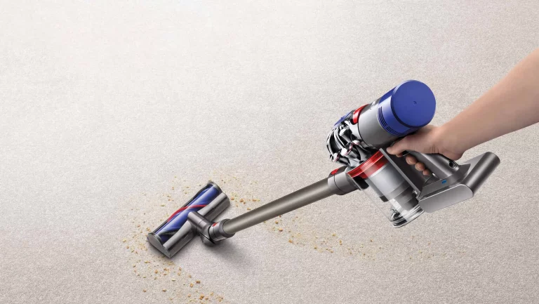 Carrefour hunde el precio de la aspiradora Dyson más potente del mercado