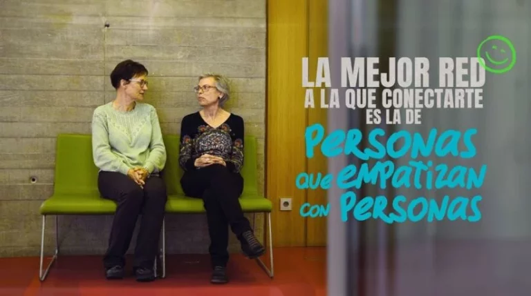La Federación Española de Párkinson reivindica la inteligencia emocional en una campaña sobre la importancia de las redes de apoyo y cuidados