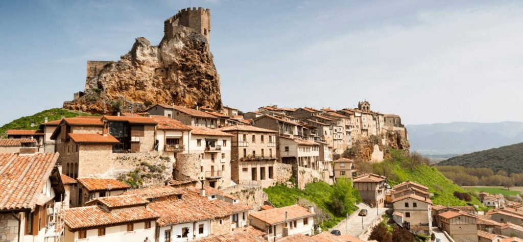 Frías, la mini-ciudad española con grandes historias desde 1435 2 Otras atracciones de la ciudad de Frías, más allá de su famoso castillo