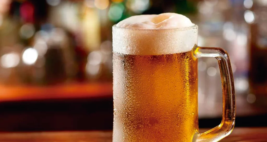 Cuánto dinero gana el bar por cada cerveza que sirve 44 Los aliados de la comida: Bocadillos, ensaladas y tapas rápidas