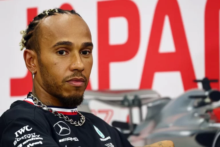 Bronca épica de Hamilton a Mercedes por la estrategia en Singapur