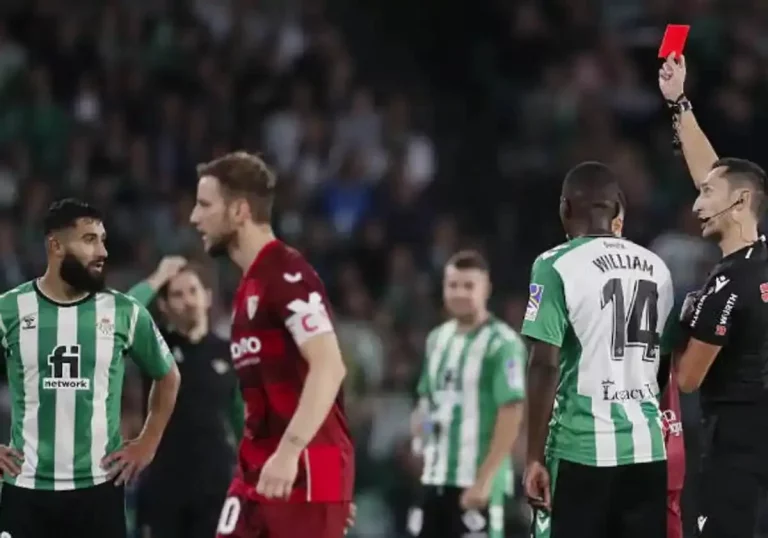 Lloriqueos del Betis por el árbitro designado para el derbi