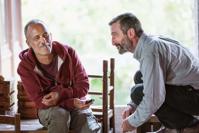 'Pájaros' con Javier Gutiérrez y Luis Zahera es el primer buen estreno español de 2024