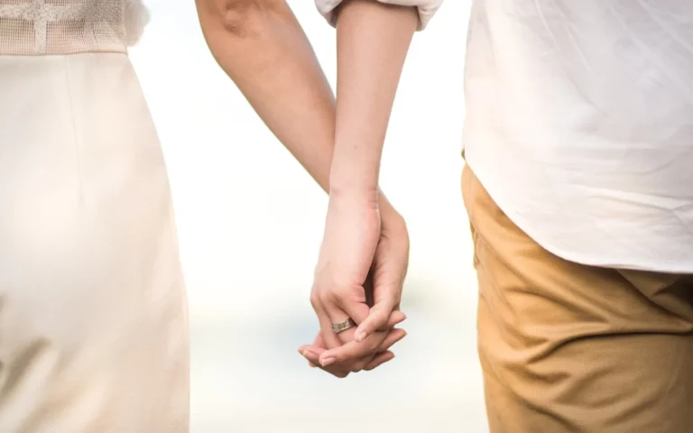 Parejas famosas que apuestan por las relaciones abiertas