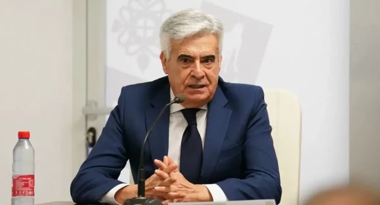 Nuevo giro lamentable de la RFEF y LaLiga para dar el trofeo de campeón al Real Madrid