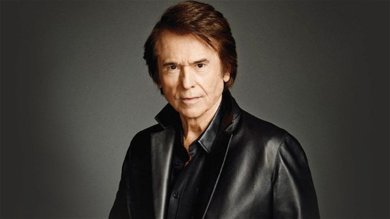 La paradoja de Raphael: De ídolo de masas a mantenerse en un mundo que cambia