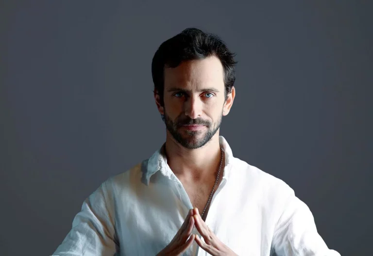 El Mago del Sonido llega a España: Ravi Ram y su espectáculo HOPE, una fusión de mantas y gospel