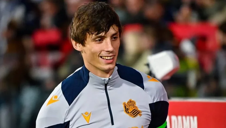 El relevo perfecto de Le Normand en la Real Sociedad emerge en Zubieta