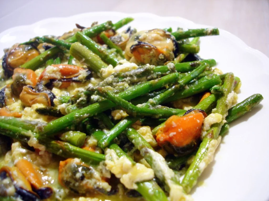 revuelto de esparragos trigueros