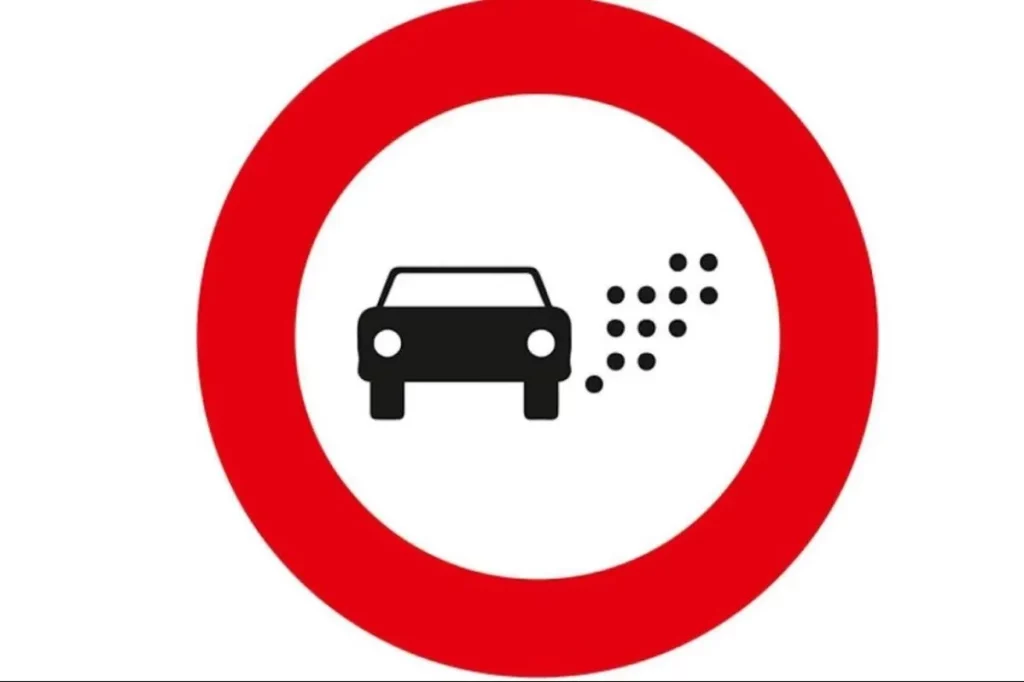 La nueva señal de la DGT vuelve locos a los conductores: qué significa y qué multa te ponen 6 La importancia de estar informado sobre las señales de tráfico