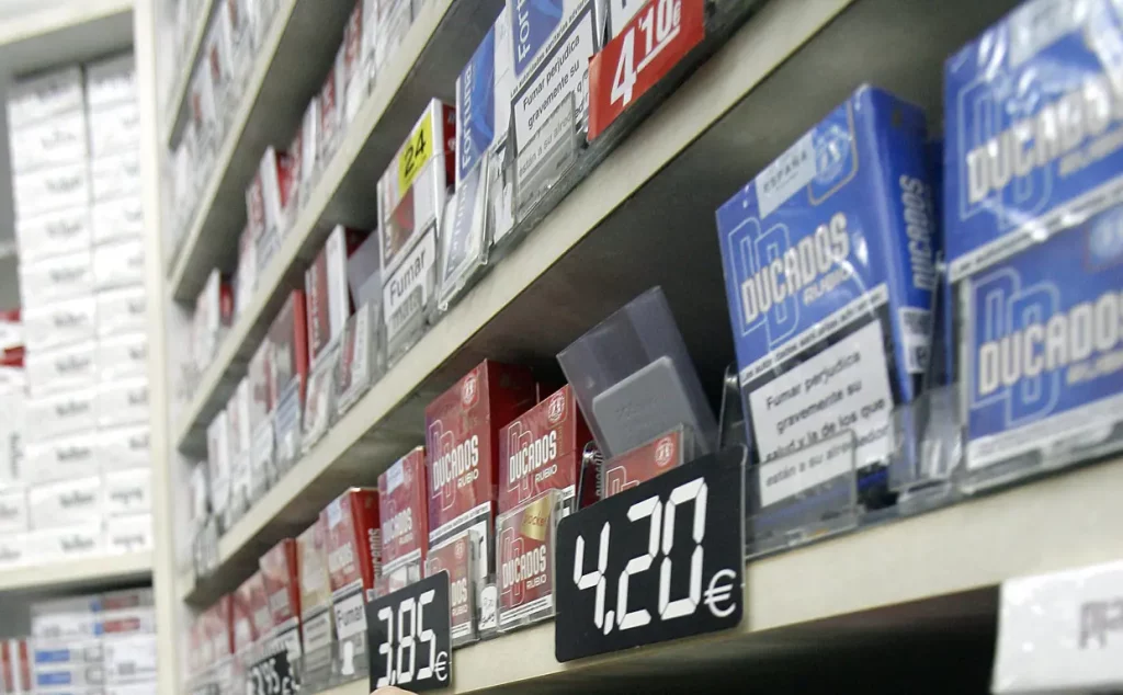 Grandes cambios en el precio del tabaco, en fumar en las terrazas y los coches y en los vapeadores 28 Educación y concienciación: pilares fundamentales para el cambio