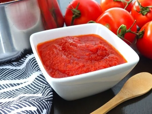 Alerta de la OCU sobre un tomate frito de supermercado que tiene trampa