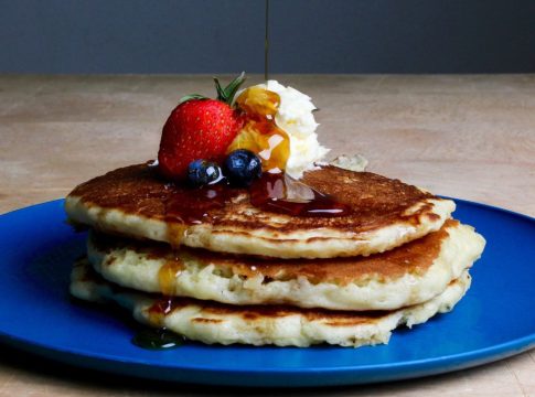 Tortitas americanas al estilo Vips, receta casera para desayunos y meriendas Tortitas americanas al estilo Vips, receta casera para desayunos y meriendas