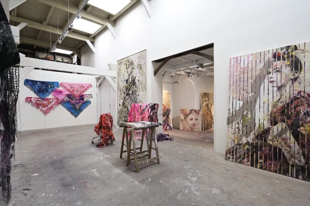 Lita Cabellut: «Es importantísimo llevar a los niños a la cultura» 1 011 Studio Lita Cabellut by Eddy Wenting