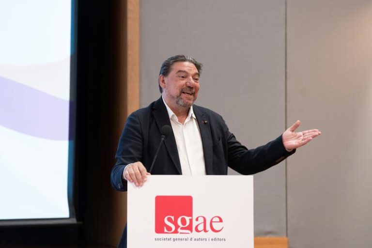 Fundación SGAE elige a los finalistas del Premio Dunia Ayaso 2024 que dará el viernes