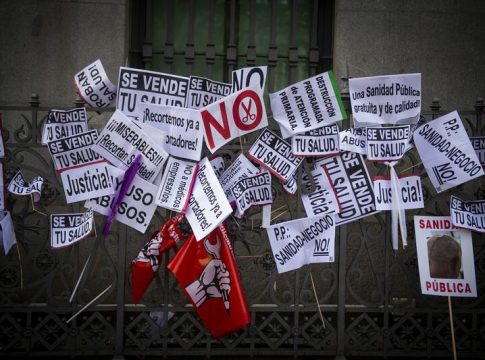 Rostros como Rosa Montero o Luis García Montero llaman a llenar las calles de Madrid el 19M por la Sanidad Pública