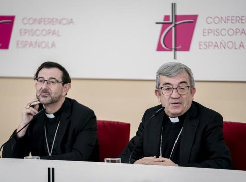 Los obispos españoles lamentan 