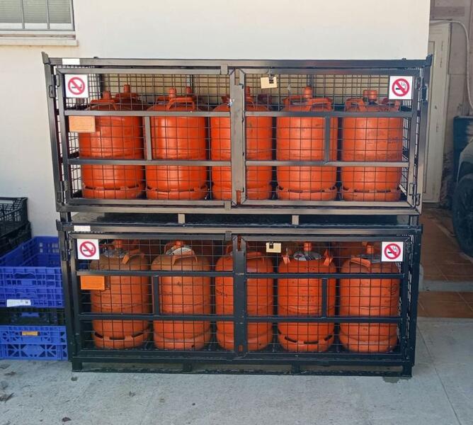 La bombona de butano cae a partir del martes un 3,2%, hasta 16,14 euros, su primer descenso en seis meses