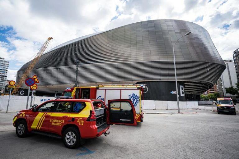 El escape del Bernabéu se produjo por el pinchazo de una tubería en las obras de ampliación de aparcamientos