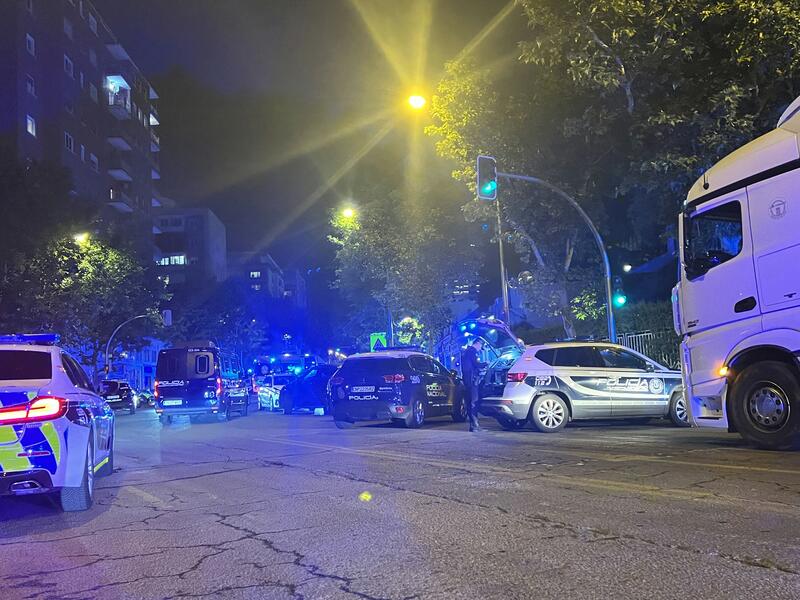 Ya son 32 los detenidos por la reyerta entre feriantes junto al Santiago Bernabéu (Madrid)