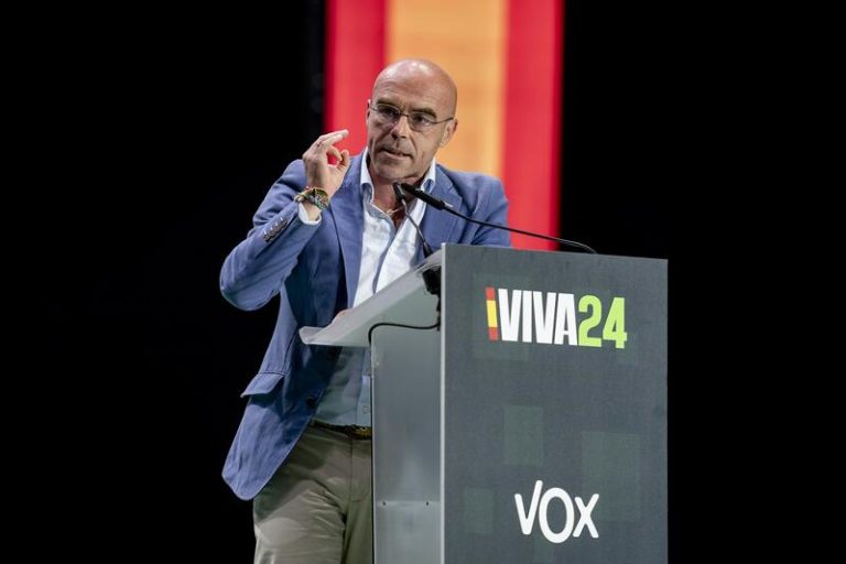 Buxadé (Vox) pide deportaciones masivas y cree que AC representa 