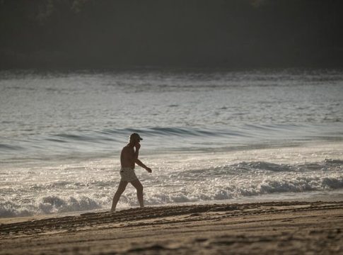 El tiempo: las temperaturas suben hasta 35ºC con tres provincias con avisos por calor El tiempo: las temperaturas suben hasta 35ºC con tres provincias con avisos por calor