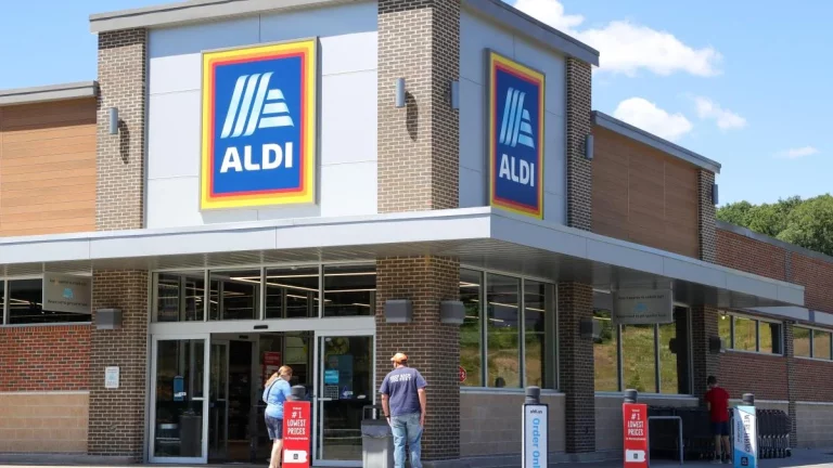 Mejor que la de Decathlon: Aldi sorprende con la cocina portátil más barata del verano
