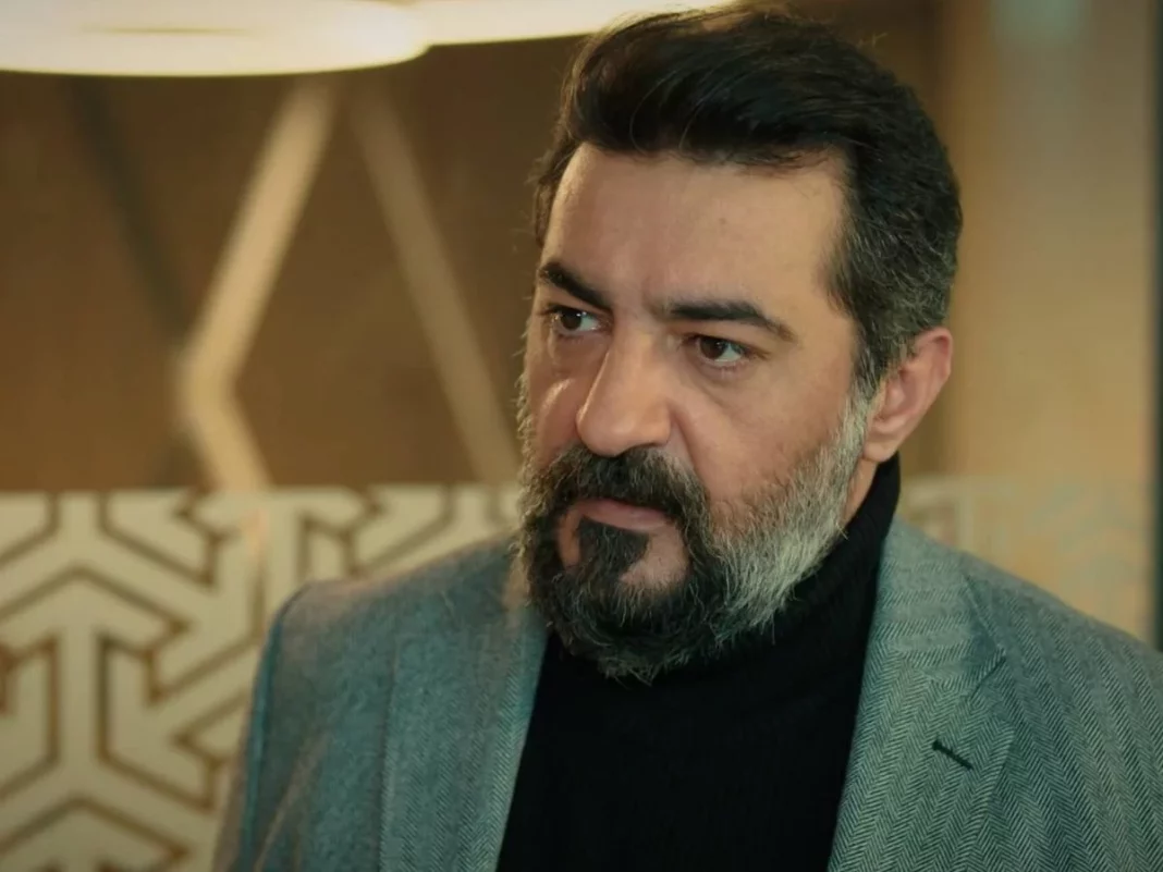 'Hermanos': Akif se harta y se carga su relación amorosa de esta manera