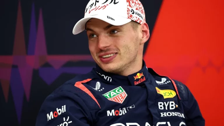 Verstappen responde a la oferta de Aston Martin para salir de Red Bull