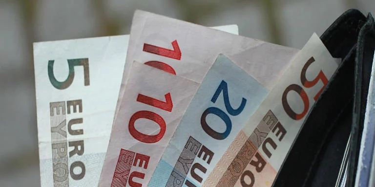 Si marcas esto en la Declaración de la Renta Hacienda te devolverá 1.000 euros