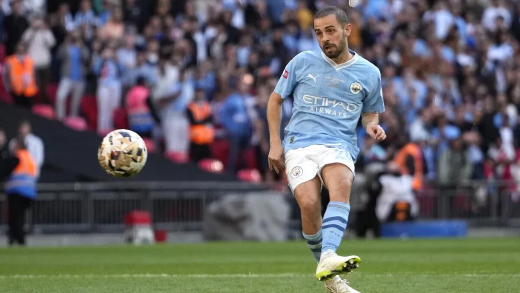 Bernardo Silva: su fichaje por el FC Barcelona pasa por una dolorosa condición 64 Bernardo y su preferencia por el Barcelona