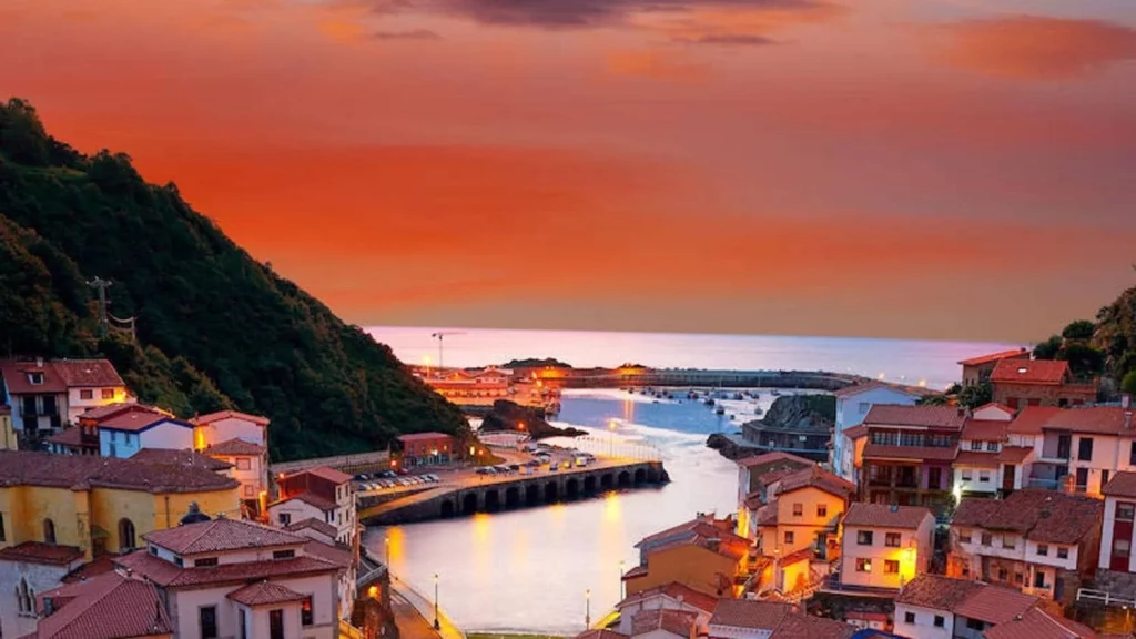 Cómo llegar desde Gijón a Cudillero