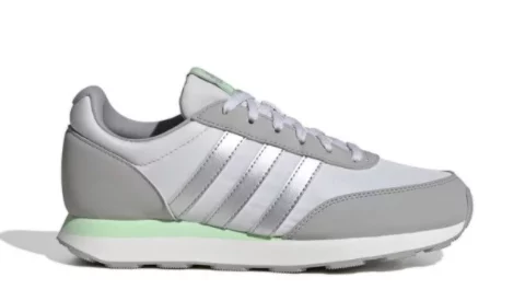 Decathlon se pasa el juego con las mejores zapatillas de Adidas rebajadas a mitad de precio