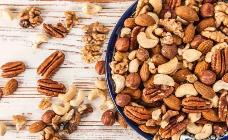 Descubre cómo los frutos secos mejoran tu nutrición y saciedad