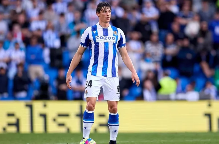 El relevo de Le Normand en la Real Sociedad lo ha ganado todo: Silva 2.0