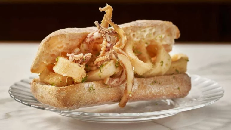 El truco del chef Jesús Sánchez para hacer el bocadillo más increíble: pan en leche, yema y plancha