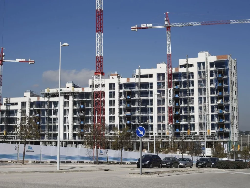 El panorama inmobiliario en España: proyecciones futuras para compra, alquiler, intereses e hipotecas