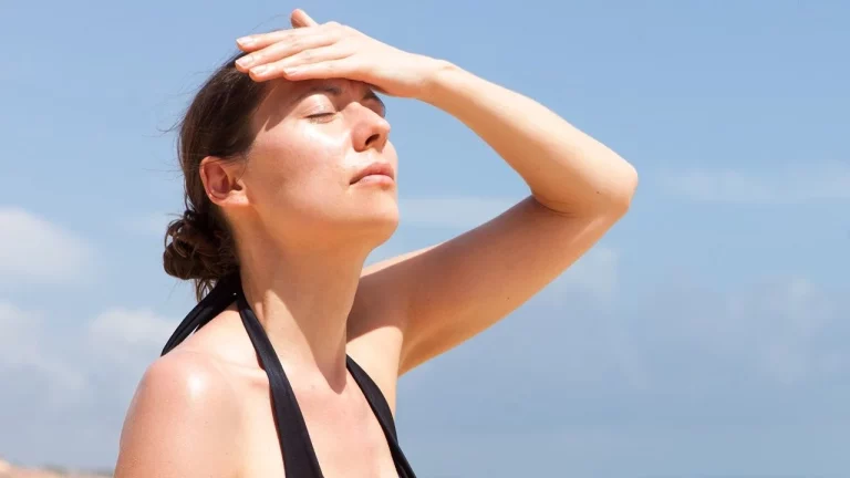 El remedio casero infalible para tratar una insolación en el verano