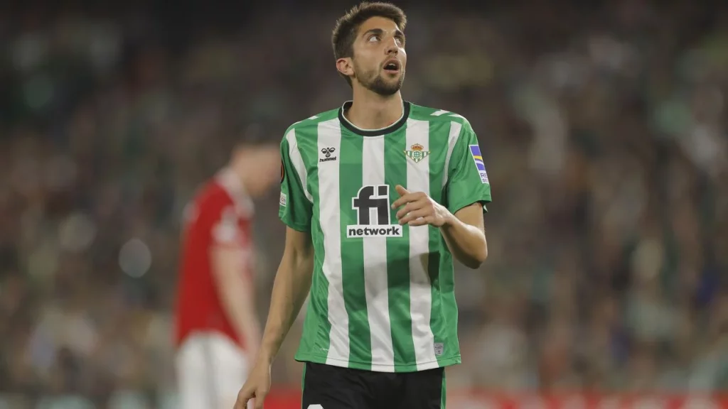 El fallo garrafal de Edgar ante el Betis levanta sospechas en redes 1 Édgar