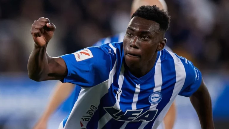 Samu Omorodion obliga a una operación de urgencia entre Atlético y Chelsea