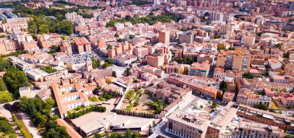 ¿Qué se puede hacer en la aldea de Guadalajara?