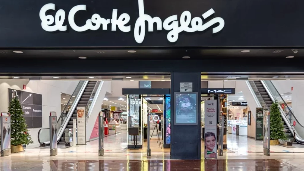 Este secador alisador de pelo de El Corte Inglés es un 'must' para no dañar tu pelo en verano