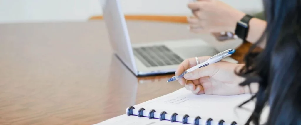 Deja que esta IA tome apuntes de las reuniones por ti 2 Cómo utilizar esta IA para tomar apuntes, ¡Te encantará!