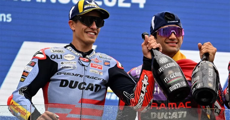 KTM debe elegir entre Marc Márquez y Jorge Martín KTM debe elegir entre Marc Márquez y Jorge Martín