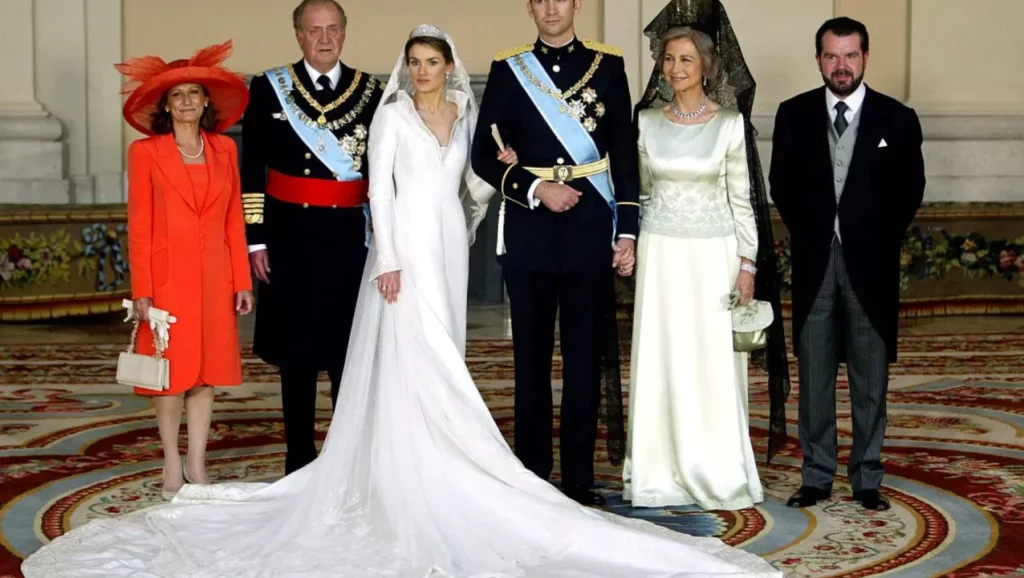 Una excompañera de trabajo de Letizia destapa cómo se enteró de su relación oculta